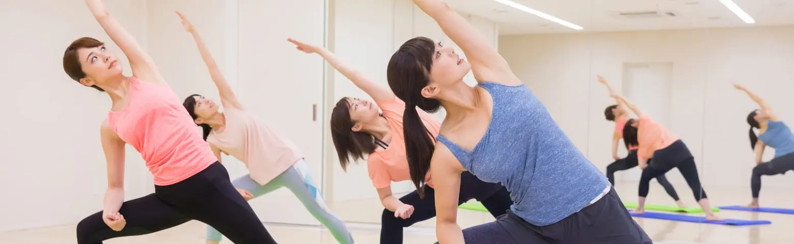 スタジオで運動をしている様子